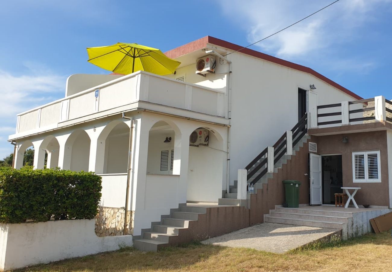 Ferienwohnung in Pag - Apartments Volarić - Meerblick A2