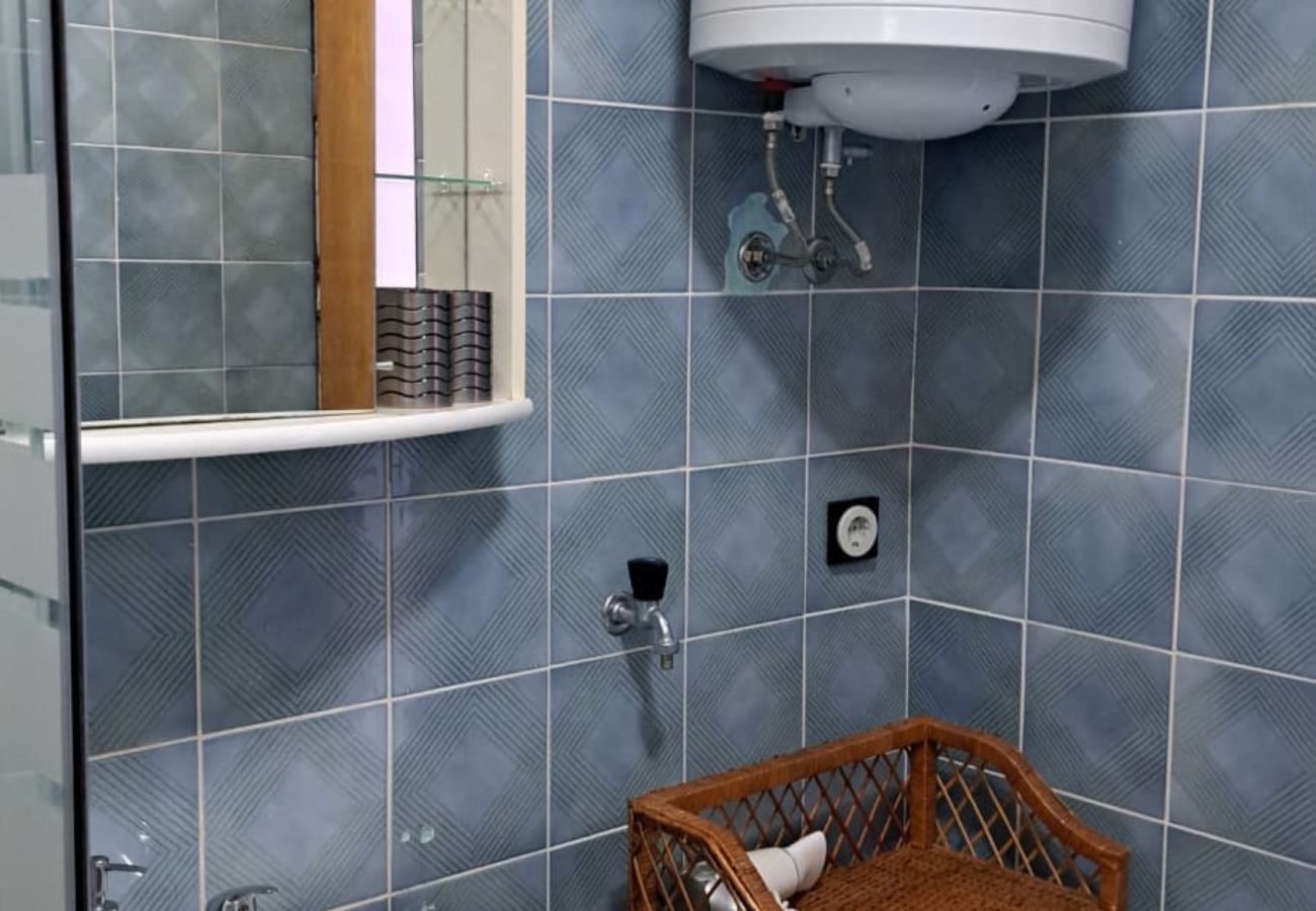 Ferienwohnung in Pag - Apartments Volarić - Meerblick A2