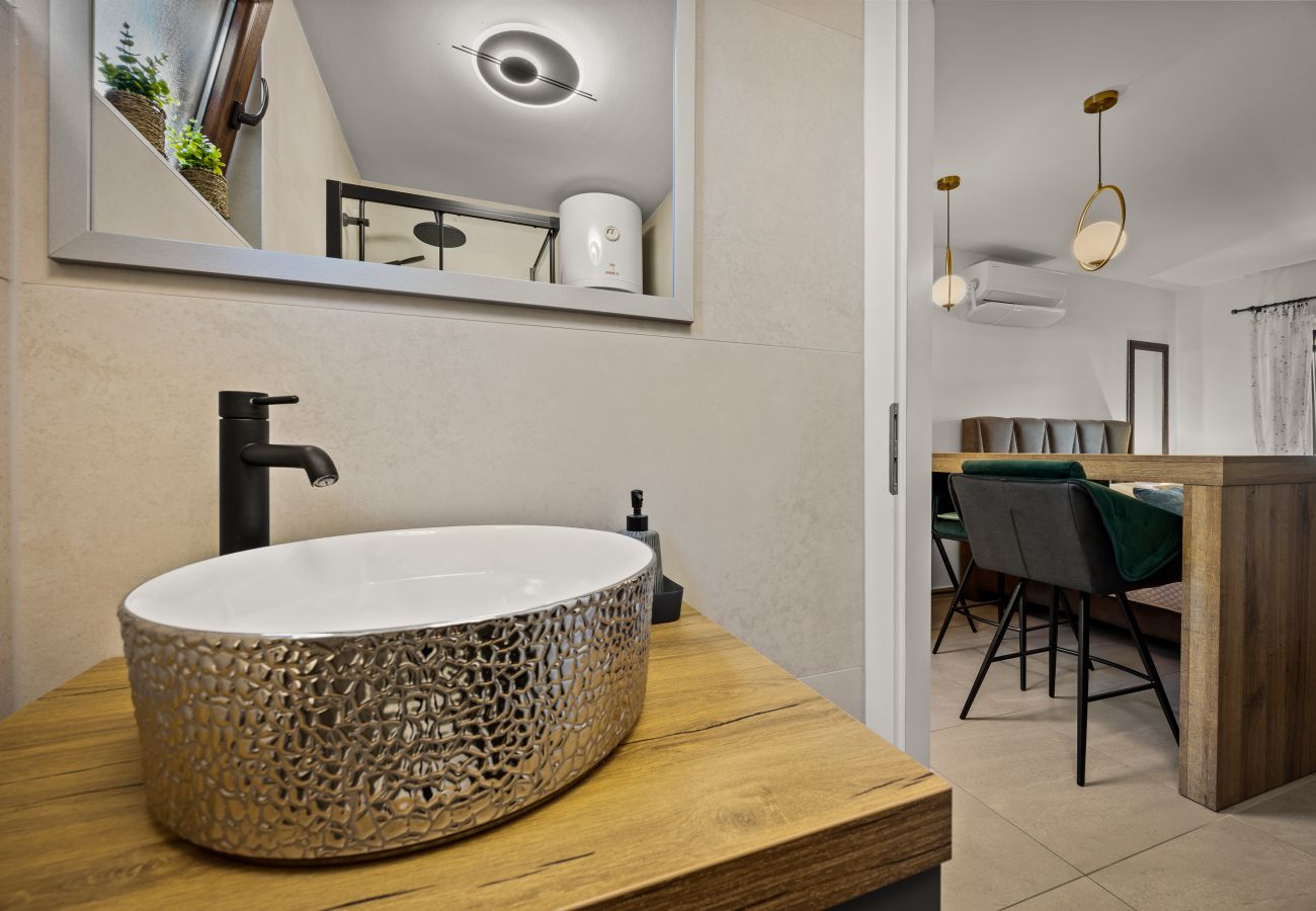 Studio in Funtana - Sea Breeze Funtana Studio Apartment A10