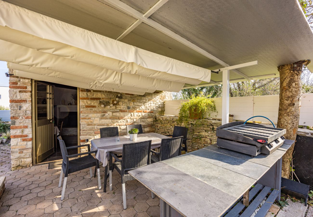 Ferienhaus in Vodnjan - Kacana Blue – Haus mit Pool, Billard und Darts