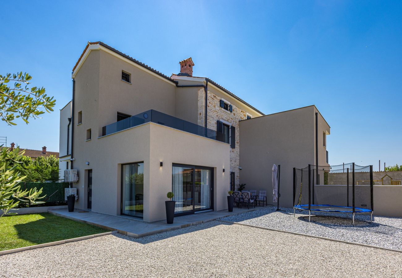 Ferienhaus in Valbandon - Adriatische Oase - Stara Hiza