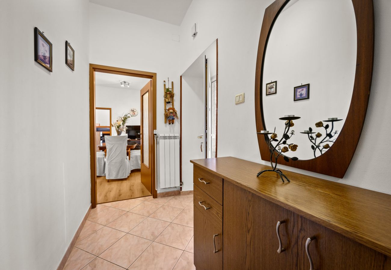 Ferienwohnung in Ližnjan - Pool-Apartment Franko 1 - Gemeinschaftspool