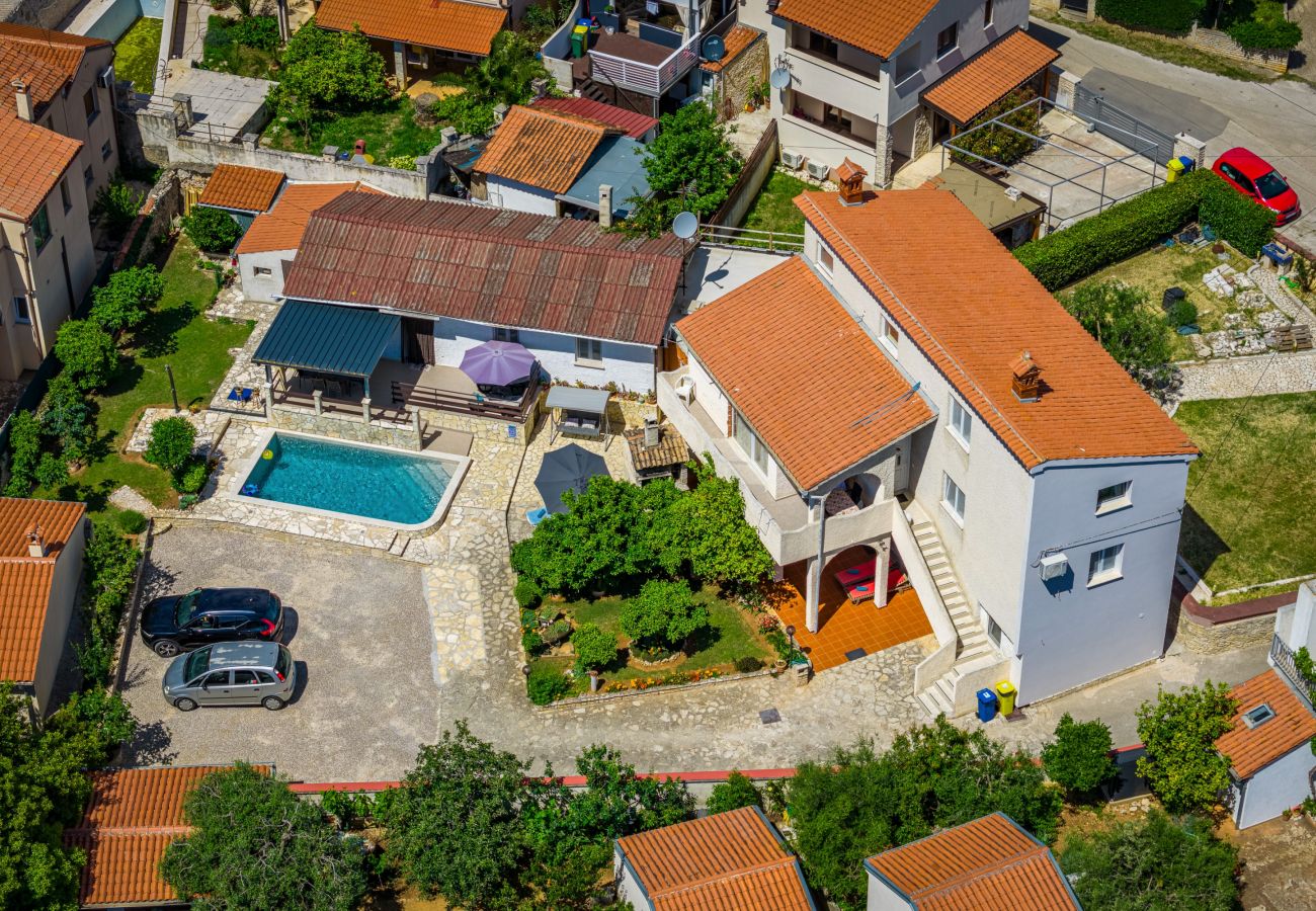 Ferienwohnung in Ližnjan - Pool-Apartment Franko 1 - Gemeinschaftspool
