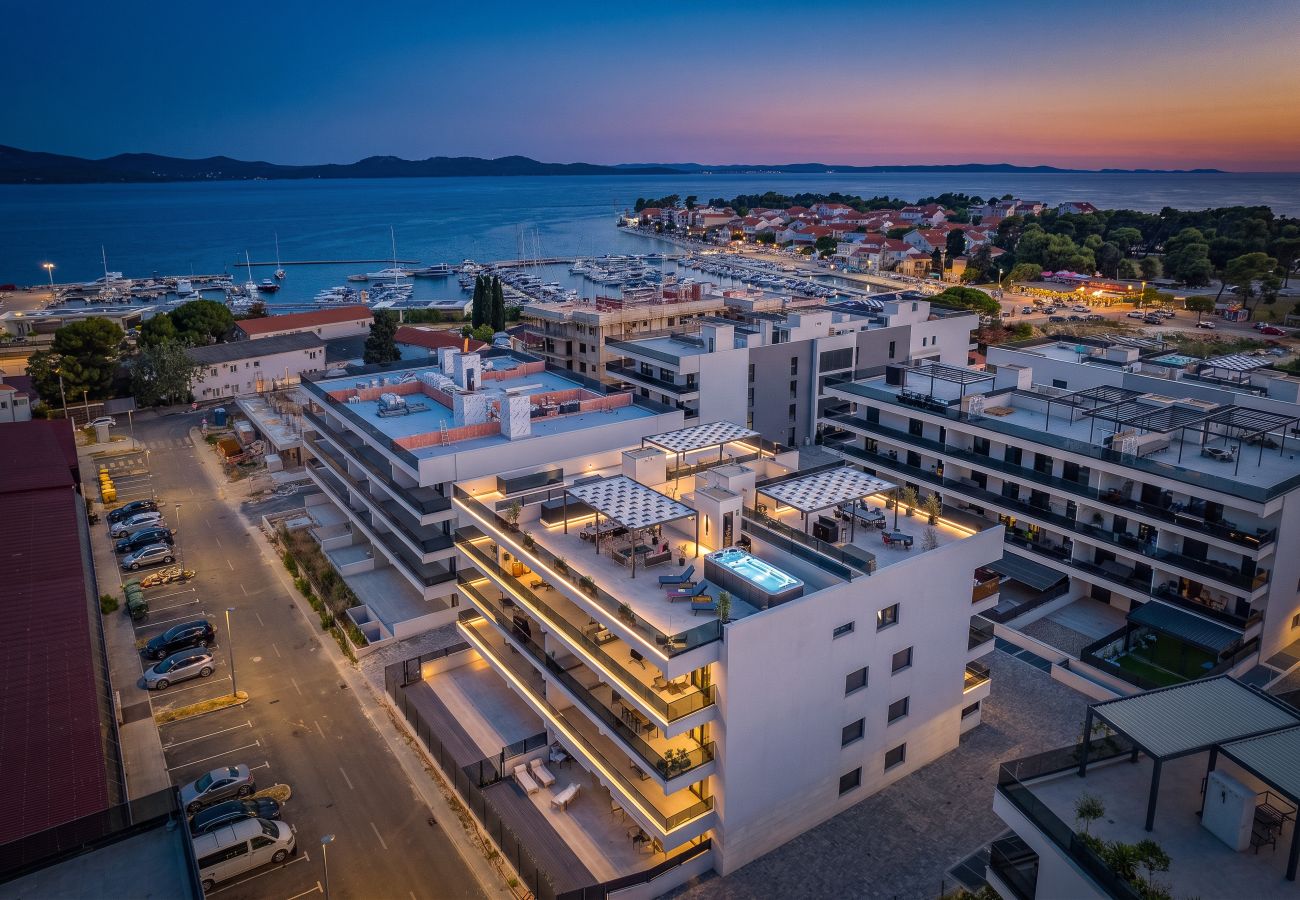 Ferienwohnung in Zadar - Olive Luxe Penthouse mit Jacuzzi und Meerblick