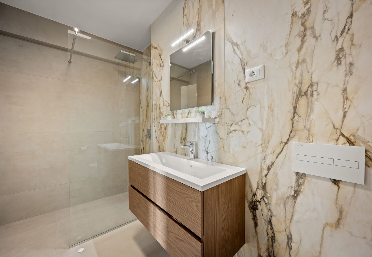 Ferienwohnung in Zadar - Olive Luxe Penthouse mit Jacuzzi und Meerblick