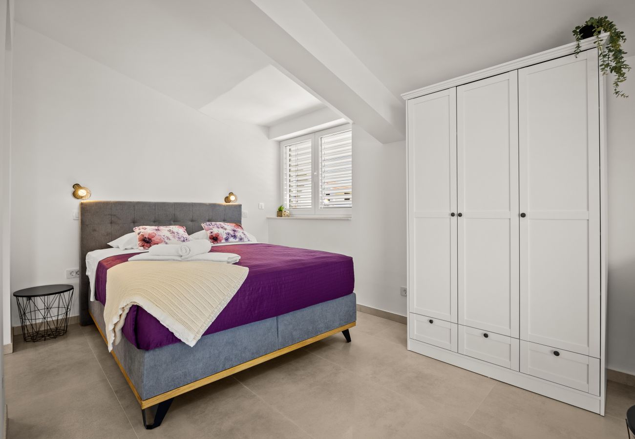 Studio in Petrcane - Villa Nela am Strand - Studio-Apartment 32