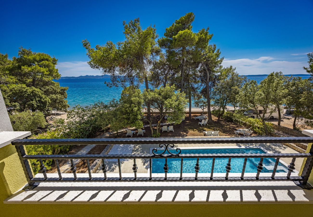 Studio in Petrcane - Villa Nela am Strand - Studio-Apartment 22