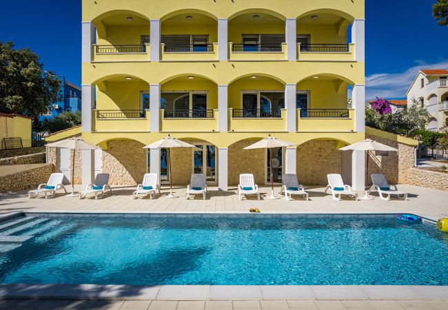 Studio in Petrcane - Villa Nela am Strand - Studio-Apartment 24