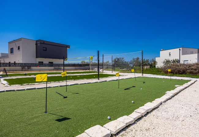 House in Galižana - Private Heated Pool, Sport Fields - Villa Sunshine House in Galižana - Private Heated Pool, Sport Fields - Villa Sunshine