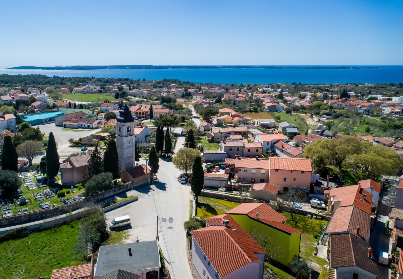 Apartment in Vodnjan - Peaceful Family Apartment - Sea View - Tedi