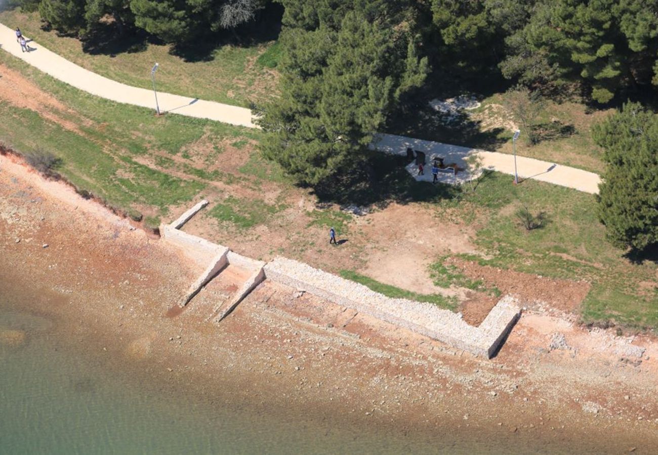 Apartment in Medulin - 150 m from the Beach, Medulin Center - Belvi C2