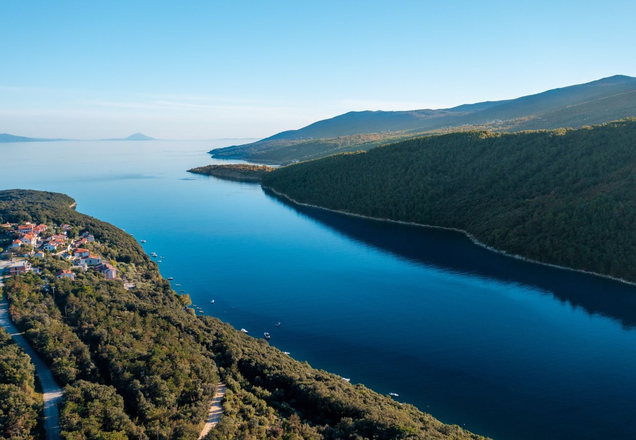 Apartment in Drenje - Relaxing Summer Apartment - Pool, Sauna, Jacuzzi 7