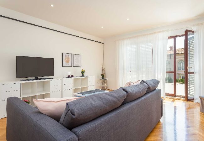 Apartment in Pješcana uvala - 70 m from the Beach - Apartment Nera Apartment in Pješcana uvala - 70 m from the Beach - Apartment Nera