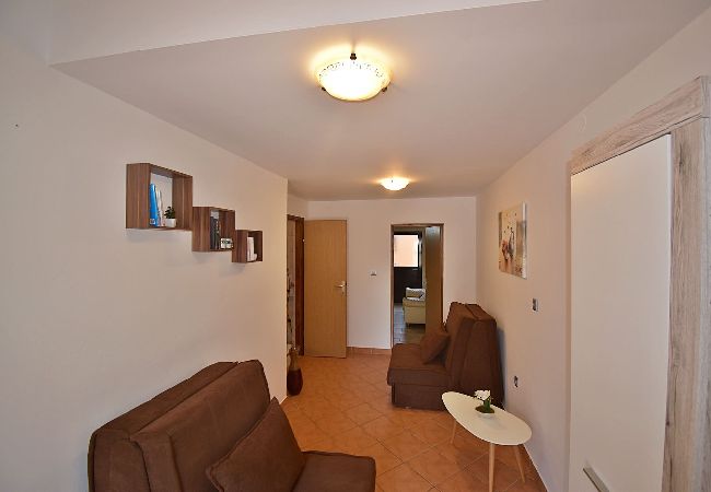 Apartment in Pula - Apartment Denis with Terrace & Lovely Garden  Apartment in Pula - Apartment Denis with Terrace & Lovely Garden