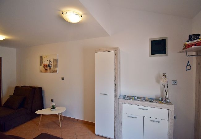 Apartment in Pula - Apartment Denis with Terrace & Lovely Garden  Apartment in Pula - Apartment Denis with Terrace & Lovely Garden