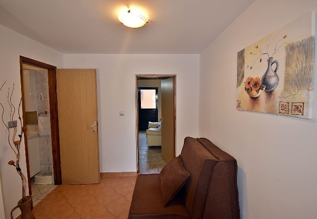 Apartment in Pula - Apartment Denis with Terrace & Lovely Garden  Apartment in Pula - Apartment Denis with Terrace & Lovely Garden
