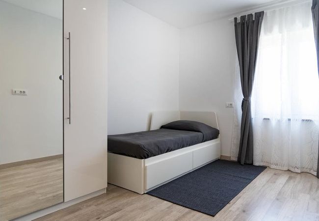 Apartment in Fažana - Modern Three Bedroom Apartment - Flowers B Apartment in Fažana - Modern Three Bedroom Apartment - Flowers B