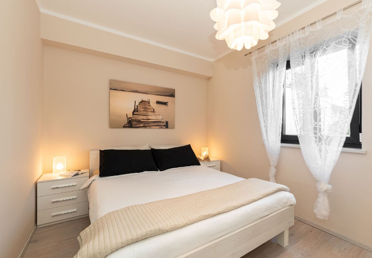 House in Ravni - Wonderful Sea View - Holiday Home Alis