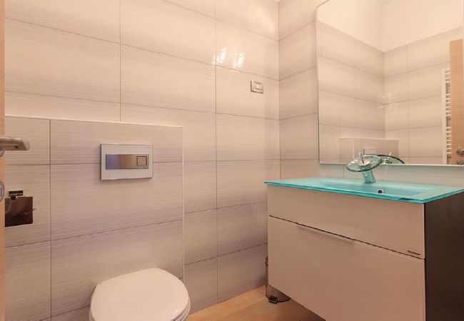 Villa in Pula - Villa Relax - Pool, Sauna, Gym, Jacuzzi, Games Villa in Pula - Villa Relax - Pool, Sauna, Gym, Jacuzzi, Games