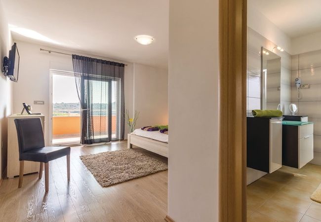 Villa in Pula - Villa Relax - Pool, Sauna, Gym, Jacuzzi, Games Villa in Pula - Villa Relax - Pool, Sauna, Gym, Jacuzzi, Games