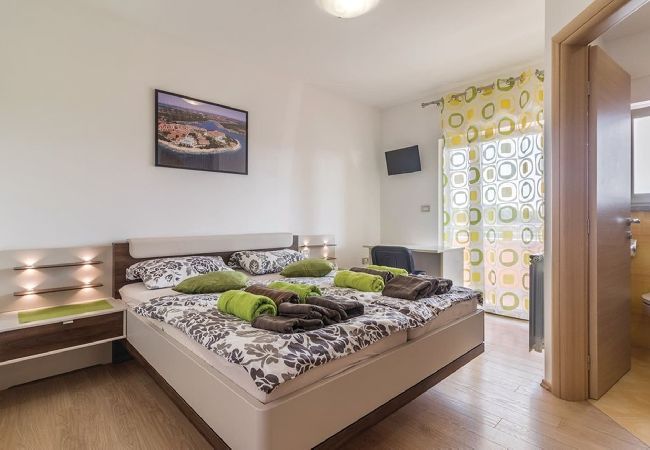 Villa in Pula - Villa Relax - Pool, Sauna, Gym, Jacuzzi, Games Villa in Pula - Villa Relax - Pool, Sauna, Gym, Jacuzzi, Games