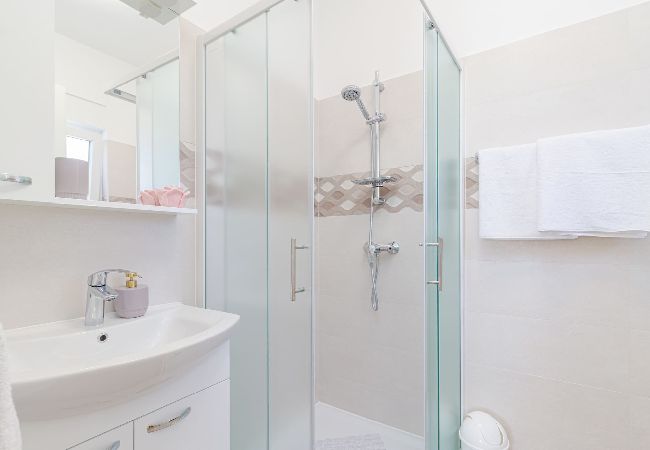 Apartment in Medulin - Modern, Elegant Apartment Laurus (Rosemary)  Apartment in Medulin - Modern, Elegant Apartment Laurus (Rosemary)