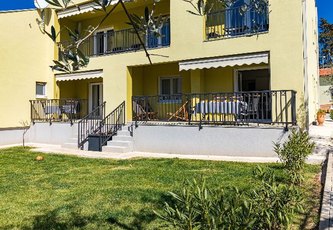 Apartment in Medulin - Modern, Elegant Apartment Laurus (Rosemary)  Apartment in Medulin - Modern, Elegant Apartment Laurus (Rosemary)