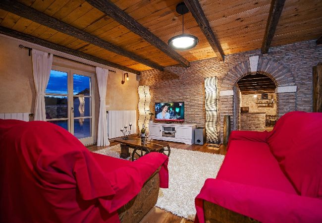 Villa in Krmed - Villa Tomani - Pool, Jacuzzi, Sport Courts Villa in Krmed - Villa Tomani - Pool, Jacuzzi, Sport Courts