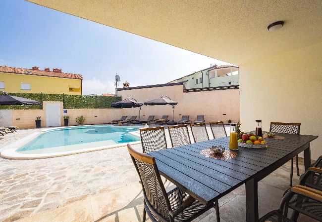 Villa in Pula - Villa Nur Amela - Pool, Jacuzzi, Darts Villa in Pula - Villa Nur Amela - Pool, Jacuzzi, Darts