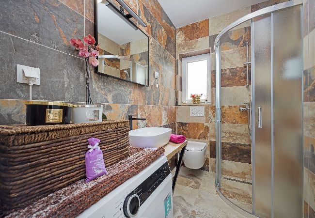 Villa in Pula - Villa Nur Amela - Pool, Jacuzzi, Darts Villa in Pula - Villa Nur Amela - Pool, Jacuzzi, Darts