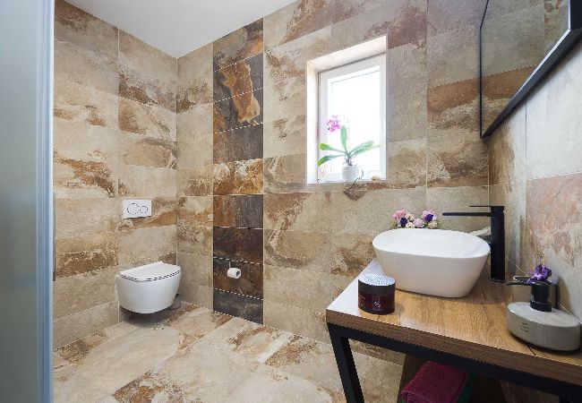 Villa in Pula - Villa Nur Amela - Pool, Jacuzzi, Darts Villa in Pula - Villa Nur Amela - Pool, Jacuzzi, Darts