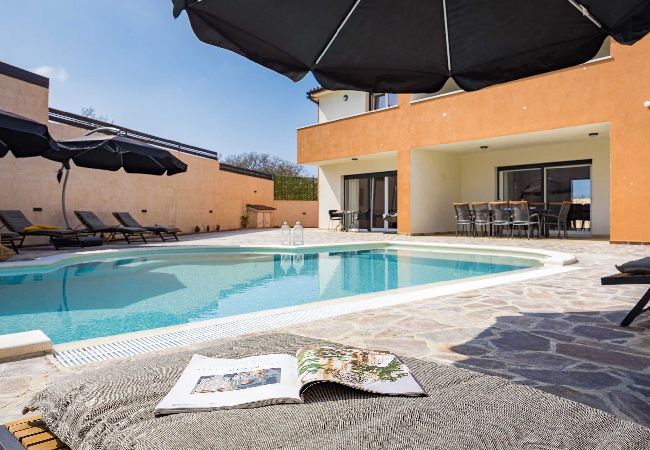 Villa in Pula - Villa Nur Amela - Pool, Jacuzzi, Darts Villa in Pula - Villa Nur Amela - Pool, Jacuzzi, Darts