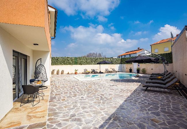 Villa in Pula - Villa Nur Amela - Pool, Jacuzzi, Darts Villa in Pula - Villa Nur Amela - Pool, Jacuzzi, Darts