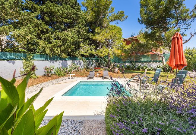 Villa in Premantura - Villa Ziziphus - Private Pool with Jacuzzi  Villa in Premantura - Villa Ziziphus - Private Pool with Jacuzzi