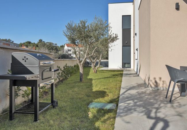 Villa in Premantura - Villa M with Heated Pool & EV Charger  Villa in Premantura - Villa M with Heated Pool & EV Charger