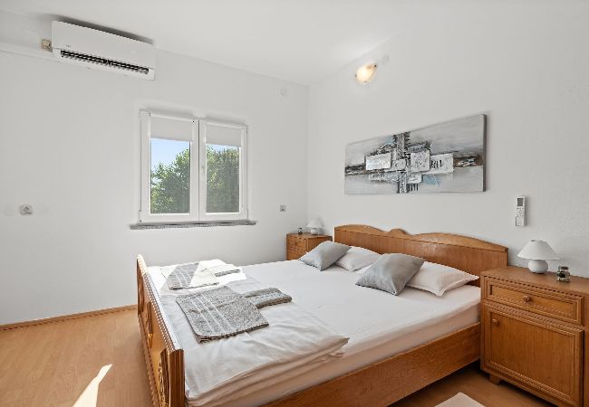 Apartment in Vodnjan - Kristijan & Jelena - Pool, Jacuzzi, Playground  Apartment in Vodnjan - Kristijan & Jelena - Pool, Jacuzzi, Playground