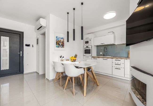 Apartment in Medulin - Medulin Beach Apartment with Sea View   Apartment in Medulin - Medulin Beach Apartment with Sea View