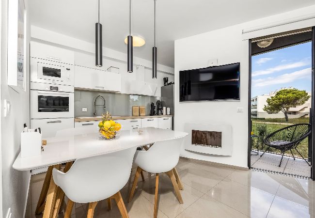 Apartment in Medulin - Medulin Beach Apartment with Sea View   Apartment in Medulin - Medulin Beach Apartment with Sea View