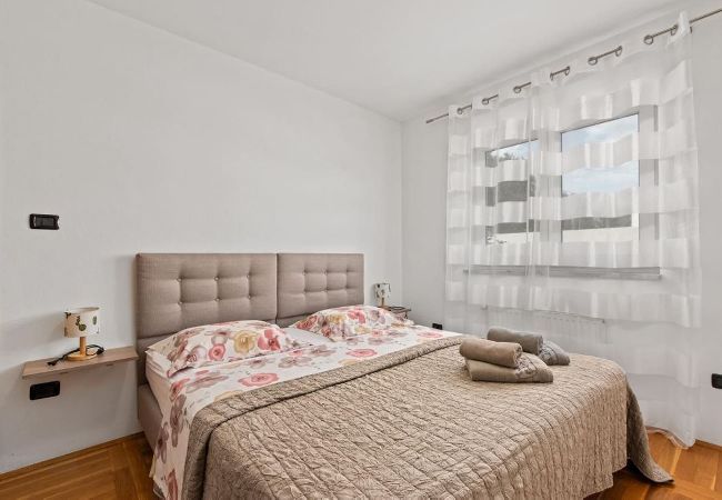 Apartment in Vintijan - Villa Vintiana - Shared Pool, 3 Bedrooms Apartment in Vintijan - Villa Vintiana - Shared Pool, 3 Bedrooms