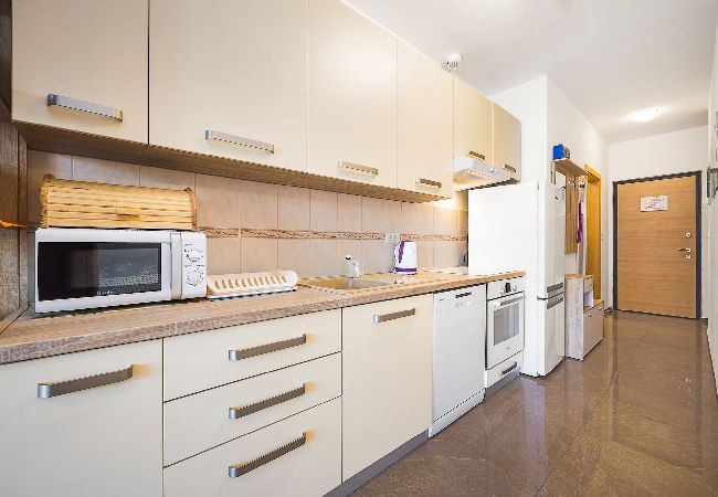 Apartment in Pula - Cute City Apt with a Relaxing Terrace - Tania Apartment in Pula - Cute City Apt with a Relaxing Terrace - Tania