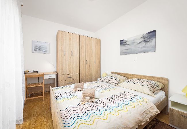 Apartment in Pula - Cute City Apt with a Relaxing Terrace - Tania Apartment in Pula - Cute City Apt with a Relaxing Terrace - Tania