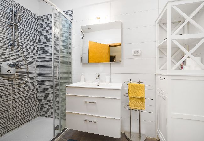 Apartment in Pula - Cute City Apt with a Relaxing Terrace - Tania Apartment in Pula - Cute City Apt with a Relaxing Terrace - Tania