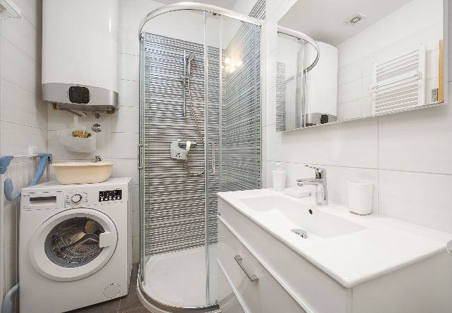 Apartment in Pula - Cute City Apt with a Relaxing Terrace - Tania Apartment in Pula - Cute City Apt with a Relaxing Terrace - Tania