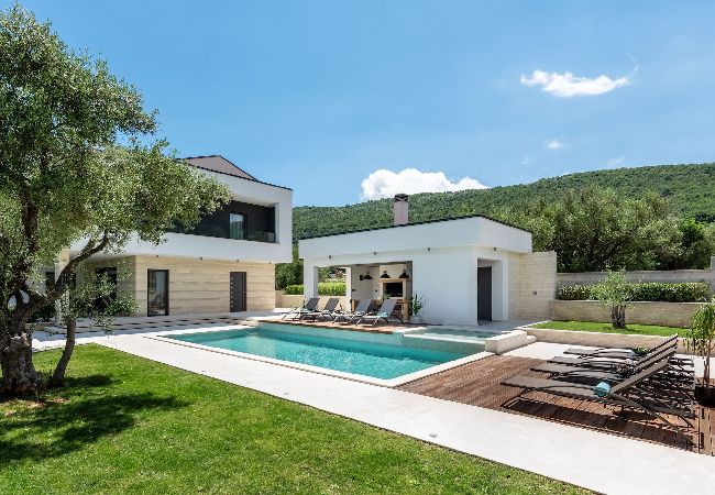 Villa in Drenje - Luxurious Villa Laurea Villa in Drenje - Luxurious Villa Laurea