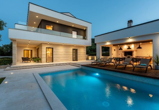 Villa in Drenje - Luxurious Villa Laurea Villa in Drenje - Luxurious Villa Laurea