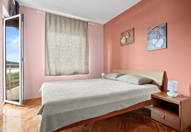 Apartment in Kampor - Family Apt Lavanda (Neda) - Seafront, Rab Island Apartment in Kampor - Family Apt Lavanda (Neda) - Seafront, Rab Island