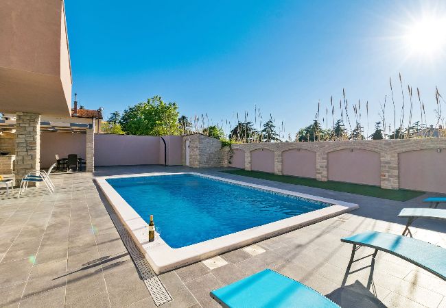 Villa in Pula - Relaxing Villa Philippo with Private Pool Villa in Pula - Relaxing Villa Philippo with Private Pool