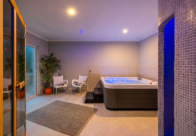 Apartment in Drenje - Relaxing Summer Apartment - Pool, Sauna, Jacuzzi 6 Apartment in Drenje - Relaxing Summer Apartment - Pool, Sauna, Jacuzzi 6