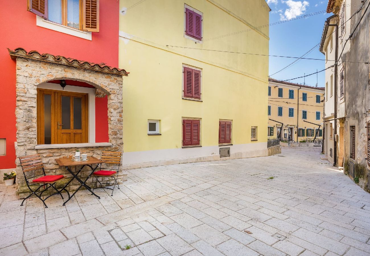 House in Fažana - Pictoresque Fazana - City Center - House Doda