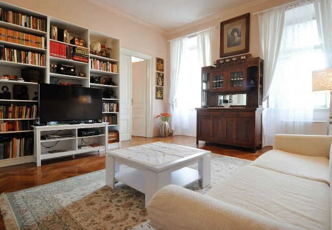Apartment in Pula - Amphitheater Art Apartment  Apartment in Pula - Amphitheater Art Apartment